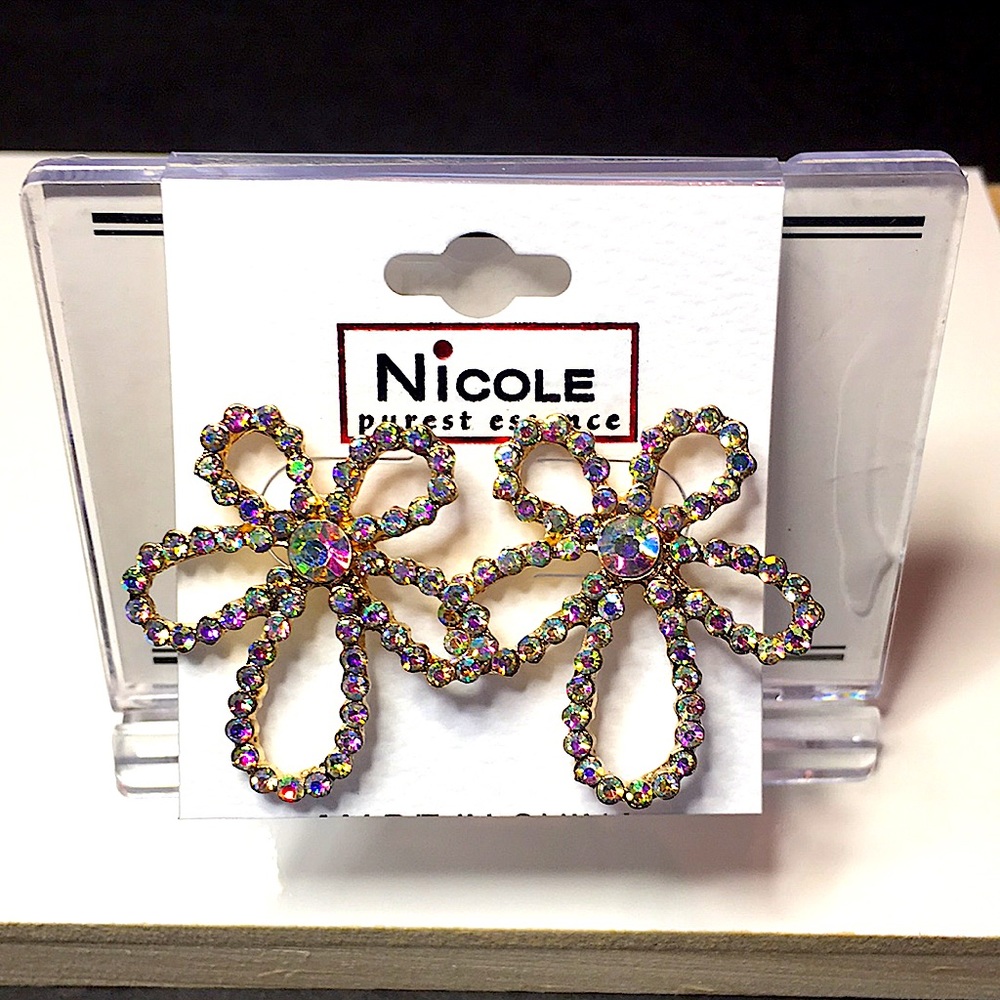 NICOLE PUREST ESSENCE RHINESTONE CRYSTAL PIERCED EARRINGS NEW